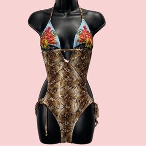 Guess women sexy cut out tropical/animal print